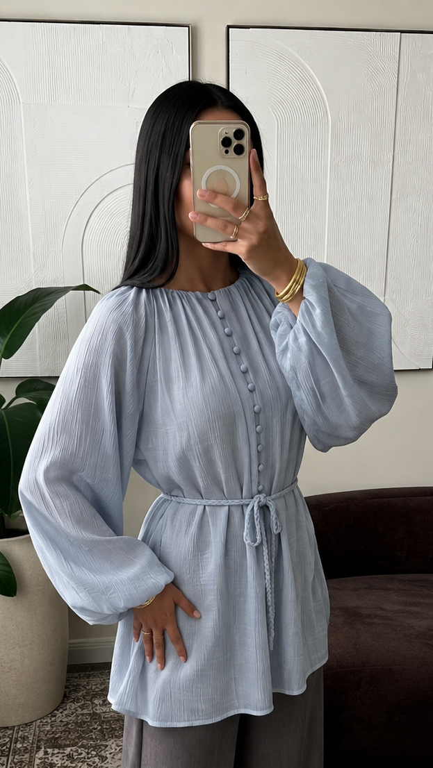 button blouse