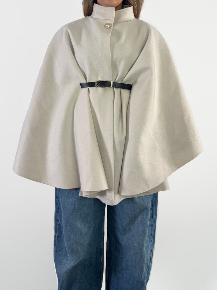 Poncho met riem