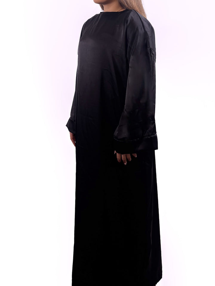 Nika abaya