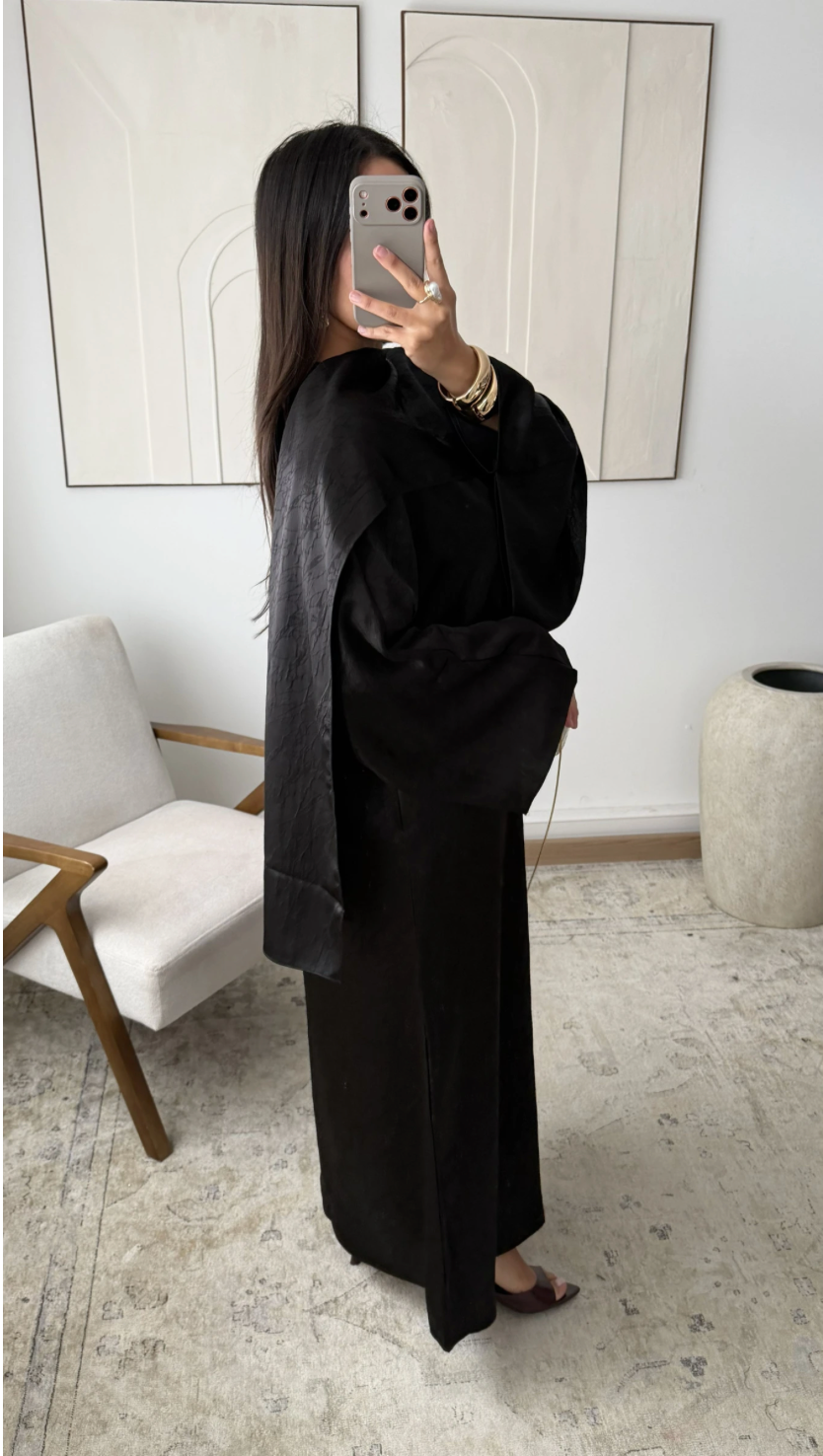 Mira deluxe abaya
